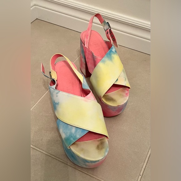 Current Mood Tie Dye Platforms - Picture 5 of 8